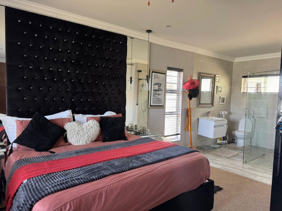 4 Bedroom Property for Sale in Gonubie Eastern Cape